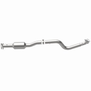 Chevrolet Express 4500 Catalytic Converter - Right Underbody - Magnaflow - OEM Grade Direct-Fit - 2009