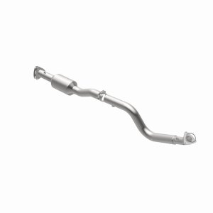 Chevrolet Express 4500 Catalytic Converter - Right Underbody - Magnaflow - OEM Grade Direct-Fit - 2009