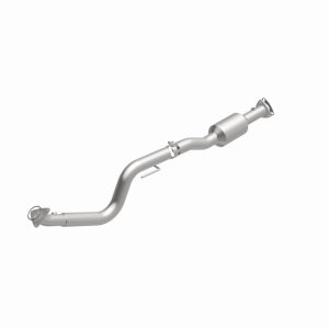 GMC Savana 4500 Catalytic Converter - Right Underbody - Magnaflow - OEM Grade Direct-Fit - 2009