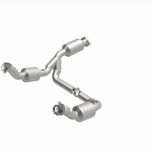 Chevrolet Express 2500 Performance Exhaust - Underbody - Magnaflow - OEM Grade Direct-Fit - `21-`23