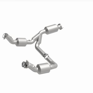 Chevrolet Express 2500 Performance Exhaust - Underbody - Magnaflow - OEM Grade Direct-Fit - `21-`23