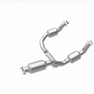 Chevrolet Express 2500 Performance Exhaust - Underbody - Magnaflow - OEM Grade Direct-Fit - `21-`23