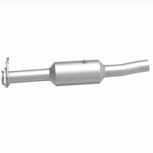 Ford F-350 Super Duty Catalytic Converter - Rear Underbody - Magnaflow - Direct Fit - `09-`10