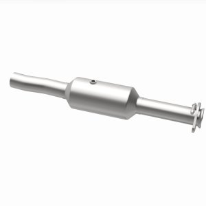 Ford F-350 Super Duty Catalytic Converter - Rear Underbody - Magnaflow - Direct Fit - `09-`10