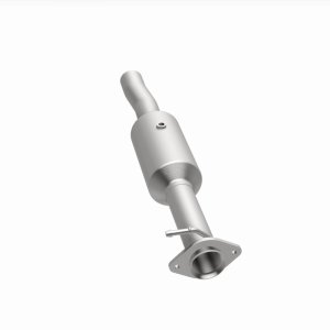 Ford F-450 Super Duty Catalytic Converter - Rear Underbody - Magnaflow - Direct Fit - `10-`17