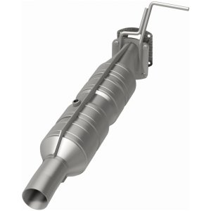 Ford F-59 Commercial Stripped Chassis Catalytic Converter - Underbody - Magnaflow - OEM Grade Direct-Fit - `14-`19