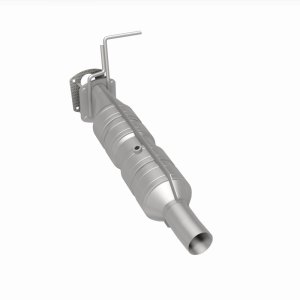 Ford F-59 Commercial Stripped Chassis Catalytic Converter - Underbody - Magnaflow - OEM Grade Direct-Fit - `14-`19