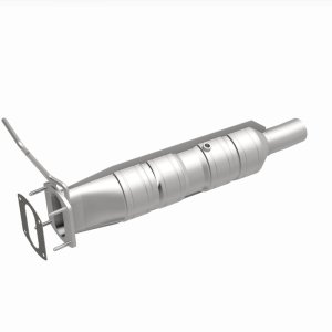 Ford F-59 Commercial Stripped Chassis Catalytic Converter - Underbody - Magnaflow - OEM Grade Direct-Fit - `14-`19