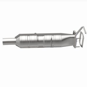 Ford F-59 Commercial Stripped Chassis Catalytic Converter - Underbody - Magnaflow - OEM Grade Direct-Fit - `14-`19