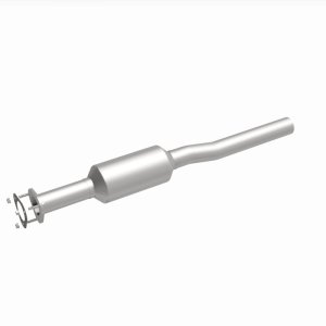 Ford E-450 Super Duty Catalytic Converter - Magnaflow - Direct-Fit, OEM Grade - `07-`09