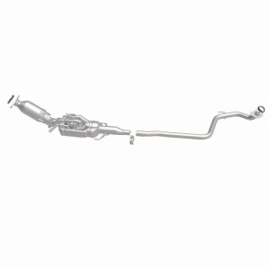 Toyota Prius C Catalytic Converter - Underbody - Magnaflow - OEM Grade Direct-Fit - `14-`19