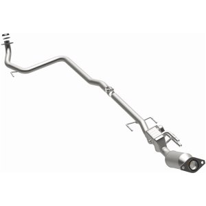 Toyota Prius C Catalytic Converter - Underbody - Magnaflow - OEM Grade Direct-Fit - `14-`19