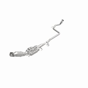Toyota Prius C Catalytic Converter - Underbody - Magnaflow - OEM Grade Direct-Fit - `14-`19