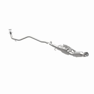 Toyota Prius C Catalytic Converter - Underbody - Magnaflow - OEM Grade Direct-Fit - `14-`19