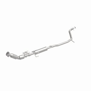 Toyota Prius Catalytic Converter - Underbody - Magnaflow - OEM Grade Federal/EPA Compliant - `10-`15