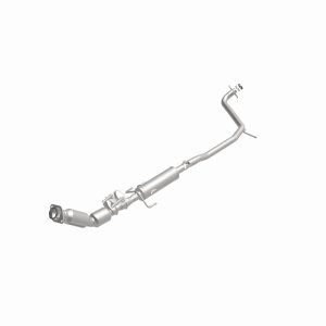 Toyota Prius Plug-In Catalytic Converter - Underbody - Magnaflow - OEM Grade Federal/EPA Compliant - `12-`15