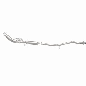 Toyota Prius V Catalytic Converter - Underbody - Magnaflow - OEM Grade Direct-Fit - `12-`17