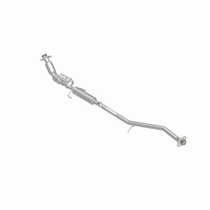 Toyota Prius V Catalytic Converter - Underbody - Magnaflow - OEM Grade Direct-Fit - `12-`17