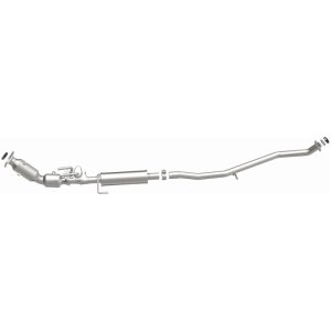 Toyota Prius V Catalytic Converter - Underbody - Magnaflow - OEM Grade Direct-Fit - `12-`17