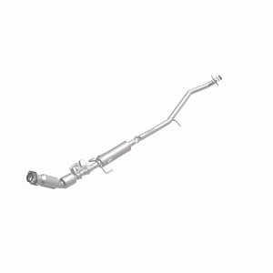 Toyota Prius V Catalytic Converter - Underbody - Magnaflow - OEM Grade Direct-Fit - `12-`17
