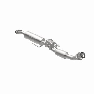 Toyota Prius Prime Catalytic Converter - Underbody - Magnaflow - OEM Grade Direct-Fit - `17-`22