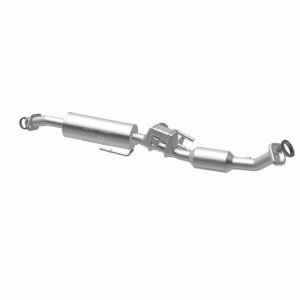 Toyota Prius Prime Catalytic Converter - Underbody - Magnaflow - OEM Grade Direct-Fit - `17-`22