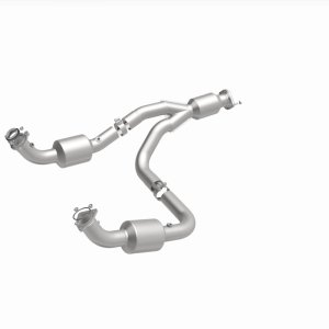 Chevrolet Express 3500 Catalytic Converter - Underbody - Magnaflow - Direct Fit - `12-`20 Chevrolet Express 3500 Catalytic Converter - Underbody - Magnaflow - Direct Fit - `12-`20