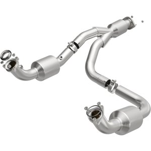 Chevrolet Express 3500 Catalytic Converter - Underbody - Magnaflow - Direct Fit - `12-`20 Chevrolet Express 3500 Catalytic Converter - Underbody - Magnaflow - Direct Fit - `12-`20
