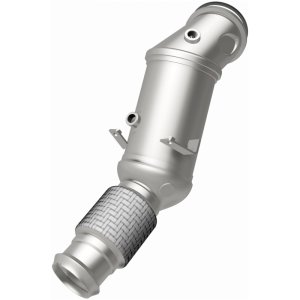 BMW X3 Catalytic Converter - Magnaflow - OEM Grade Federal/EPA Compliant Direct-Fit - `18-`22