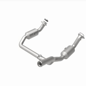 Chevrolet Silverado 1500 Catalytic Converter - Single Underbody - Magnaflow - OEM Grade Direct-Fit - `19-`23