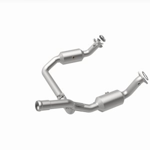 Chevrolet Silverado 1500 Catalytic Converter - Single Underbody - Magnaflow - OEM Grade Direct-Fit - `19-`23
