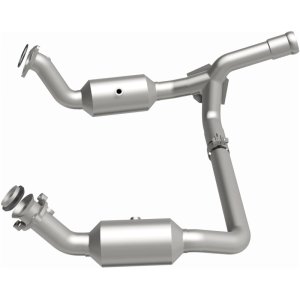 GMC Sierra 1500 Catalytic Converter - Single Underbody - Magnaflow - OEM Grade Direct-Fit - `19-`23