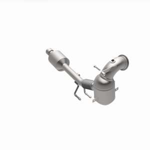Volkswagen Taos Catalytic Converter - Magnaflow - OEM Grade Direct-Fit - `22-`23
