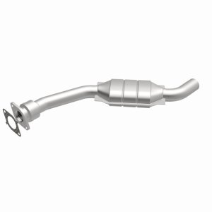 Ford Taurus Catalytic Converter - Magnaflow - California Grade CARB Compliant, Direct-Fit - `00-`01