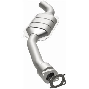 Ford Taurus Catalytic Converter - Magnaflow - California Grade CARB Compliant, Direct-Fit - `00-`01