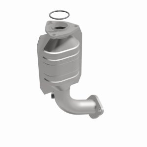 Chevrolet Tracker Catalytic Converter - Magnaflow - California Grade CARB Compliant Direct-Fit - 2000