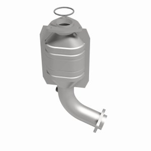 Chevrolet Tracker Catalytic Converter - Magnaflow - California Grade CARB Compliant Direct-Fit - 2000