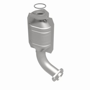 Chevrolet Tracker Catalytic Converter - Magnaflow - California Grade CARB Compliant Direct-Fit - 2000