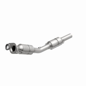 Toyota Matrix Catalytic Converter - Magnaflow - California Grade CARB Compliant - `03-`04