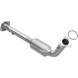 Cadillac Escalade Catalytic Converter - Magnaflow - California Grade CARB Compliant Direct-Fit - `02-`03