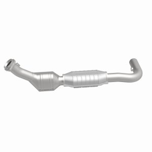 Ford F-150 Catalytic Converter - Magnaflow - California Grade CARB Compliant Direct-Fit - `97-`00
