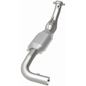 Ford F-150 Catalytic Converter - Magnaflow - California Grade CARB Compliant Direct-Fit - `97-`00