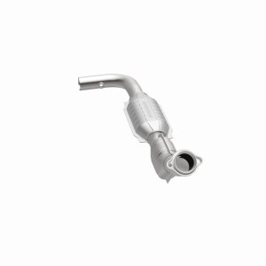 Ford F-150 Catalytic Converter - Magnaflow - California Grade CARB Compliant Direct-Fit - `97-`00