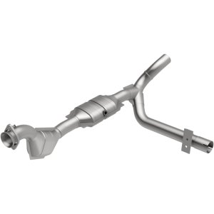 Ford F-150 Catalytic Converter - Magnaflow - Direct Fit - 2001
