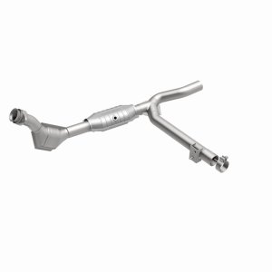 Ford F-150 Catalytic Converter - Magnaflow - California Direct-Fit - `99-`00