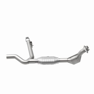 Ford F-150 Catalytic Converter - Magnaflow - California Direct-Fit - `99-`00