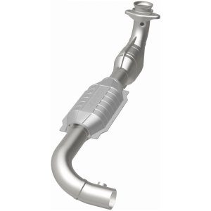 Ford Expedition Catalytic Converter - Magnaflow - California Grade CARB Compliant Direct-Fit - 2001