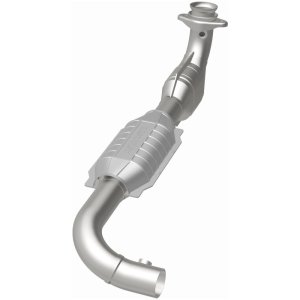 Ford Expedition Catalytic Converter - Magnaflow - California Grade CARB Compliant Direct-Fit - 2001