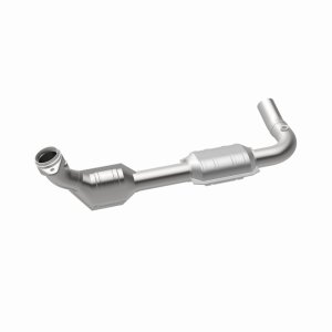 Ford E-150 Econoline Catalytic Converter - Magnaflow - California Grade CARB Compliant Direct-Fit - `00-`02