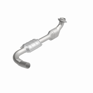Ford E-150 Econoline Catalytic Converter - Magnaflow - California Grade CARB Compliant Direct-Fit - `00-`02